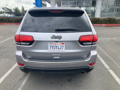 Used 2016 Jeep Grand Cherokee Limited 75th Anniversary image 5