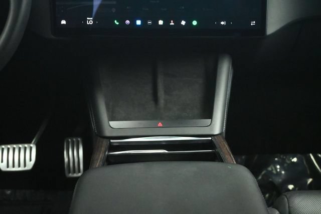 Used 2024 Tesla Model X AWD/4WD image 38