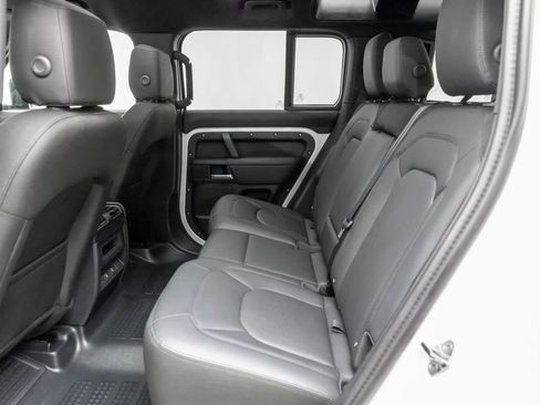 Used 2025 Land Rover Defender 110 S image 12