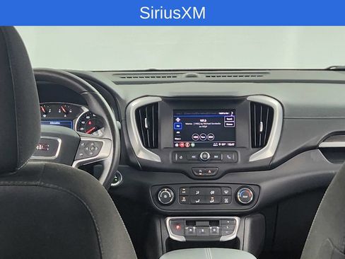 Used 2024 GMC Terrain SLE AWD/4WD image 16