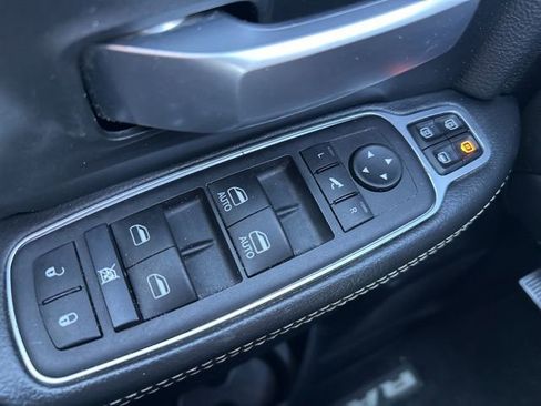 Used 2024 RAM 3500 Big Horn image 26