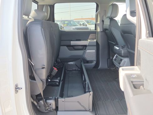 Certified 2025 Ford F150 Lariat w/ Equipment Group 501A Mid image 31