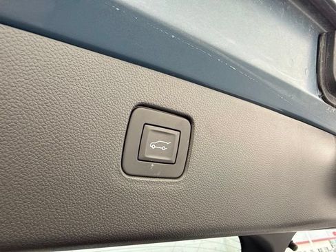 Used 2025 Buick Envista Sport Touring w/ Convenience I Package FWD image 8