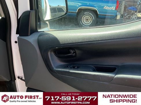Used 2020 Nissan NV200 S FWD image 11