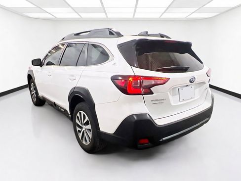Used 2024 Subaru Outback Premium AWD/4WD image 6