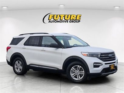 Certified 2023 Ford Explorer XLT w/ Equipment Group 202A