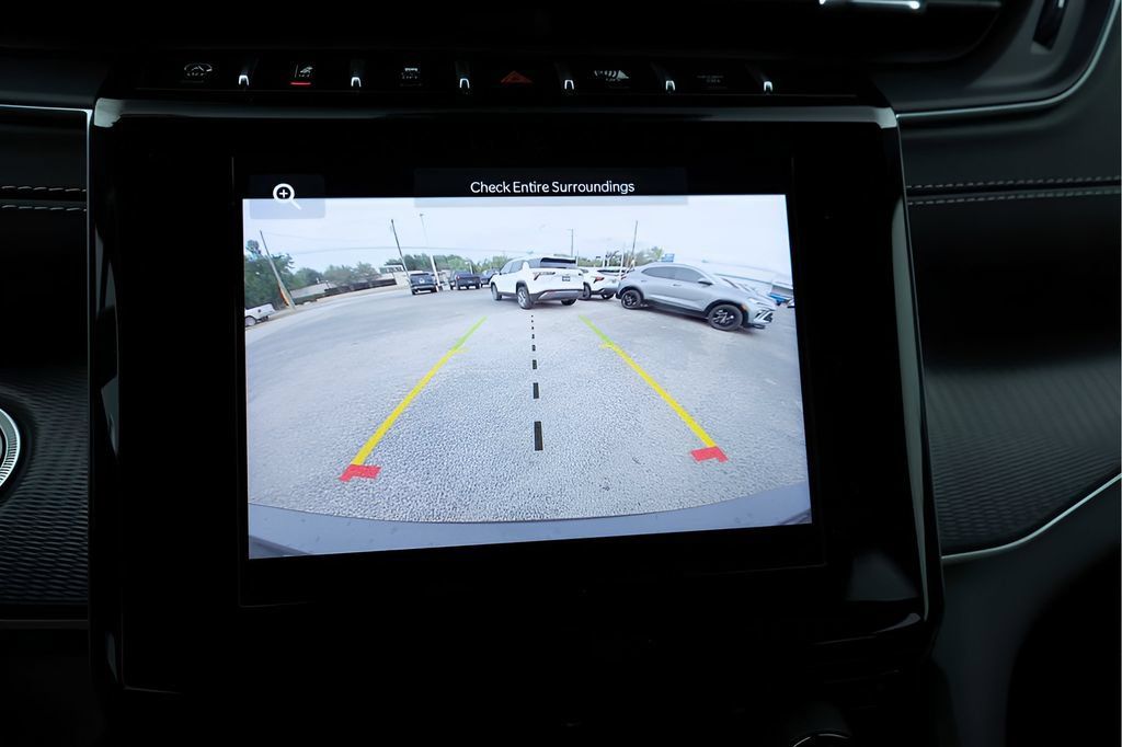 Used 2024 Jeep Grand Cherokee L Laredo RWD image 25