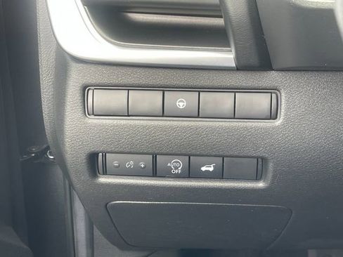 Used 2024 Nissan Rogue SV AWD/4WD image 30