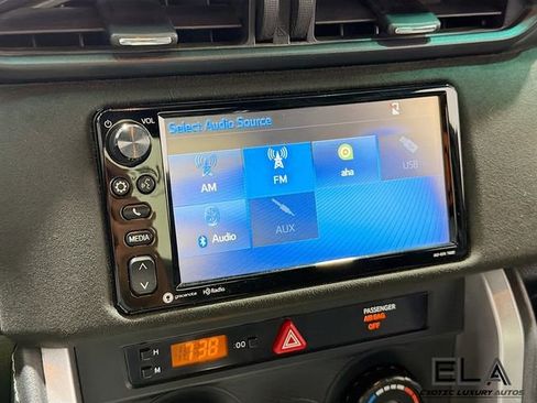 Used 2017 Toyota 86 RWD image 14