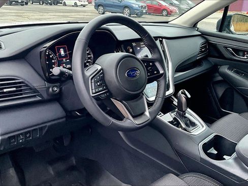 Used 2025 Subaru Outback Premium image 14