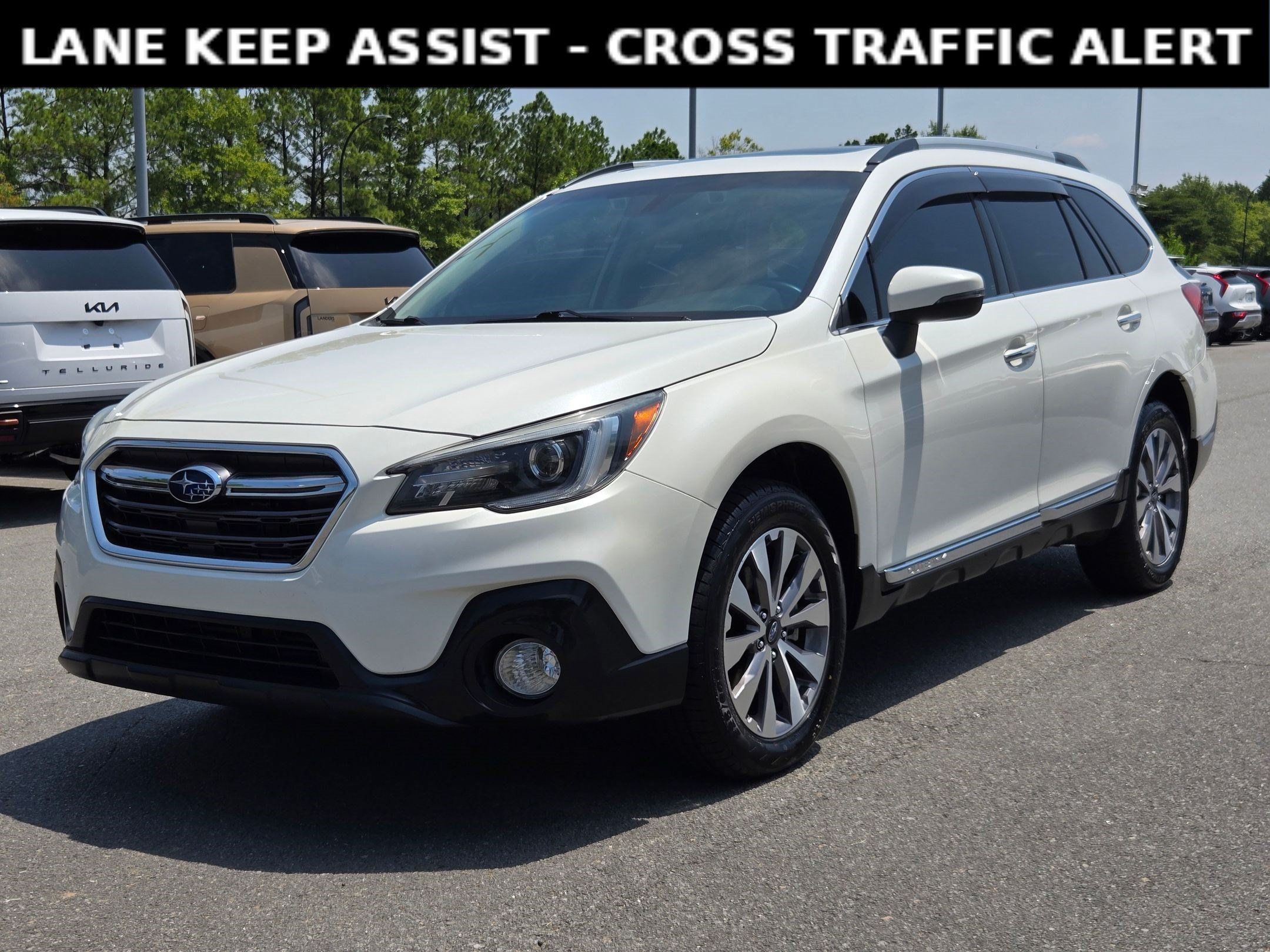 Used 2019 Subaru Outback 2.5i Touring AWD/4WD image 3