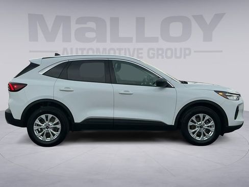 Used 2023 Ford Escape Active image 6