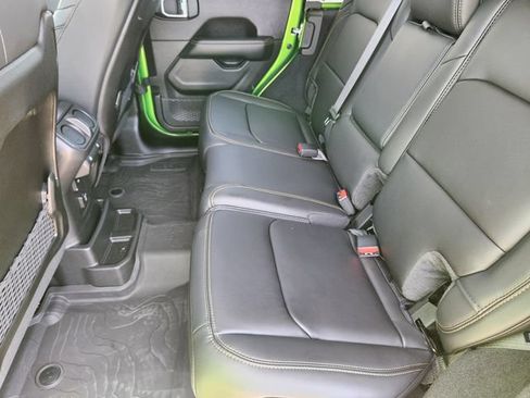Used 2025 Jeep Wrangler Unlimited Rubicon 392 AWD/4WD image 29