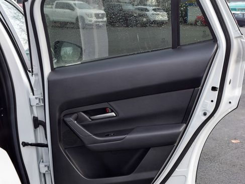 Used 2024 MAZDA CX-50 AWD 2.5 S w/ Preferred Package image 14