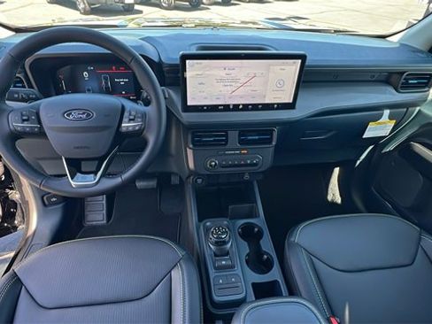 New 2025 Ford Maverick Lobo image 18