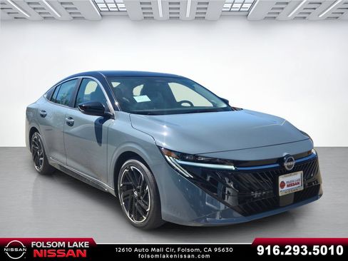 New 2026 Nissan Sentra SR w/ Floor Mat Package FWD image 1