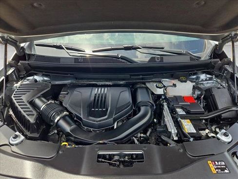 Used 2026 Chevrolet Traverse LT FWD image 24