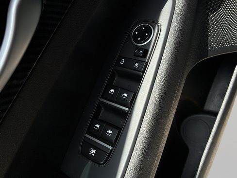 Used 2023 Kia Forte LXS w/ LXS Technology Package FWD image 11