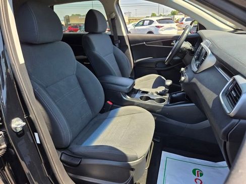 Used 2020 Kia Sorento S AWD/4WD image 18
