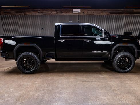 Used 2025 GMC Sierra 2500 Denali w/ Denali Reserve Package image 11