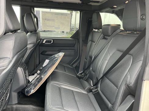 New 2025 Ford Bronco Badlands AWD/4WD image 11