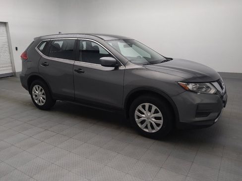 Used 2017 Nissan Rogue S AWD/4WD image 11