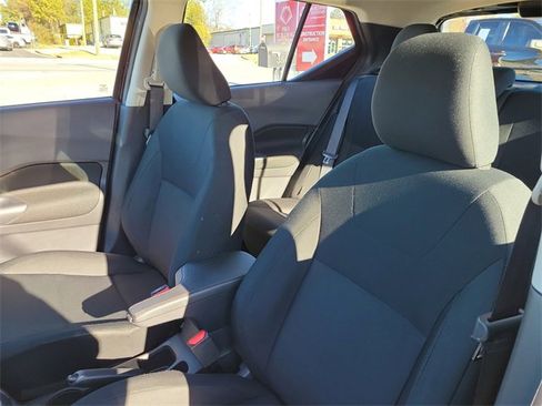 Used 2024 Nissan Kicks S image 16