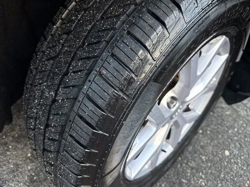 Certified 2022 Jeep Grand Cherokee Limited image 8