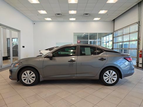 Used 2024 Nissan Sentra S FWD image 6