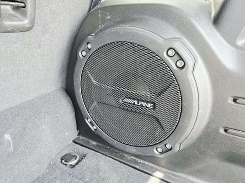 Used 2023 Jeep Wrangler Unlimited Sahara w/ Cold Weather Group image 18