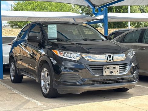 Used 2022 Honda HR-V LX image 3