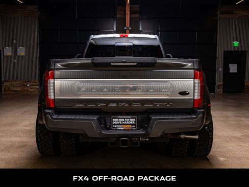 Used 2017 Ford F350 Platinum w/ Platinum Ultimate Package image 8