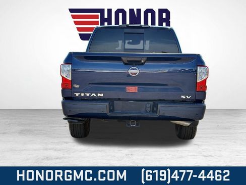 Used 2023 Nissan Titan SV w/ SV Convenience Package image 4