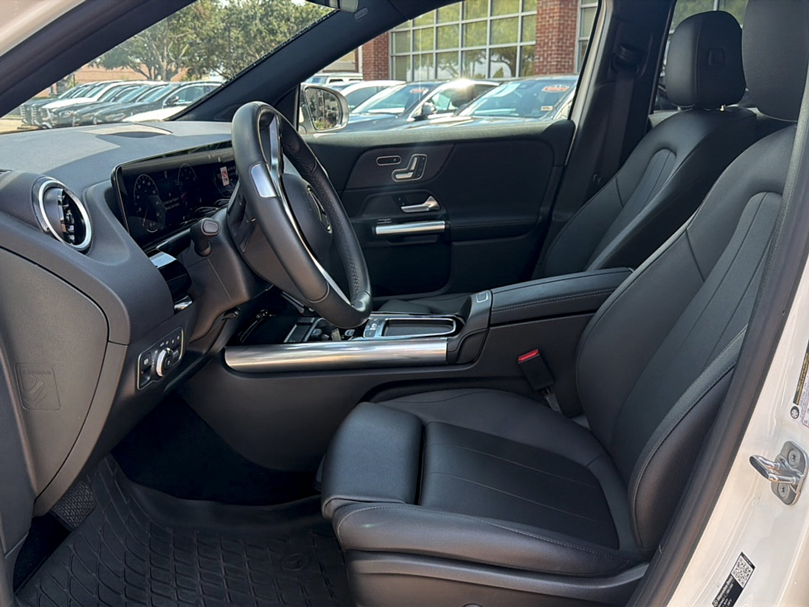 Used 2026 Mercedes-Benz GLA 250 image 3