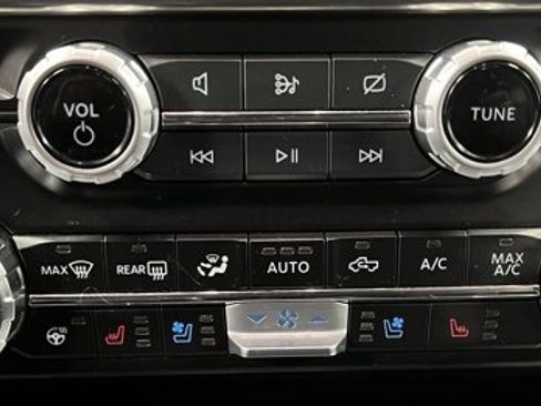 Used 2023 Ford F150 Lariat w/ Equipment Group 502A High image 36