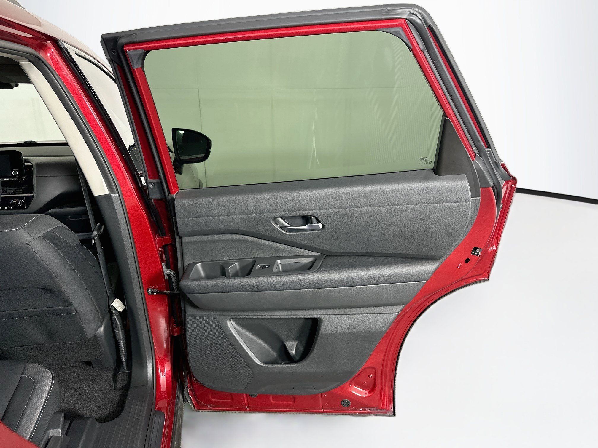 Used 2022 Nissan Pathfinder SV FWD image 30