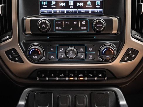 Used 2018 GMC Sierra 1500 Denali w/ Denali Ultimate Package AWD/4WD image 36