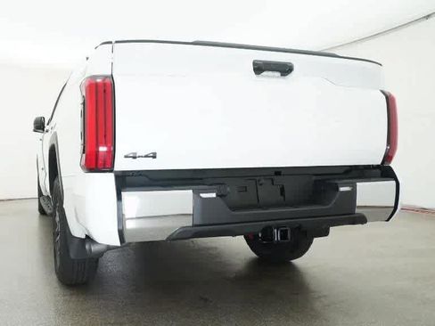 Used 2026 Toyota Tundra SR5 AWD/4WD image 22