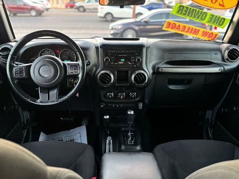 Used 2015 Jeep Wrangler Unlimited Sport image 19