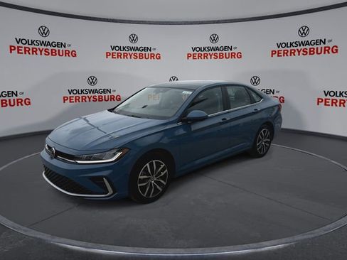 New 2026 Volkswagen Jetta SE FWD image 4