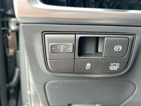 New 2026 Hyundai Tucson Blue SE image 28