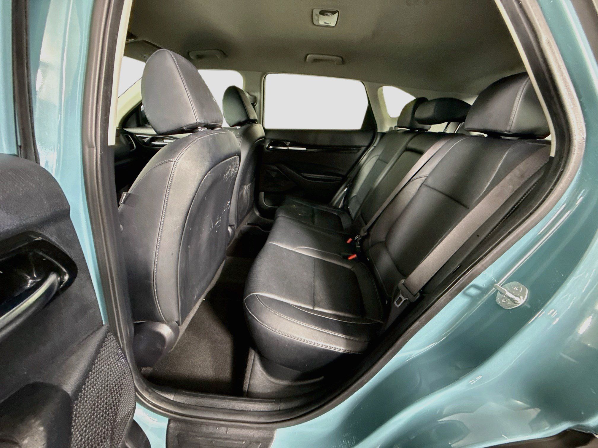 Used 2024 Kia Seltos EX FWD image 25