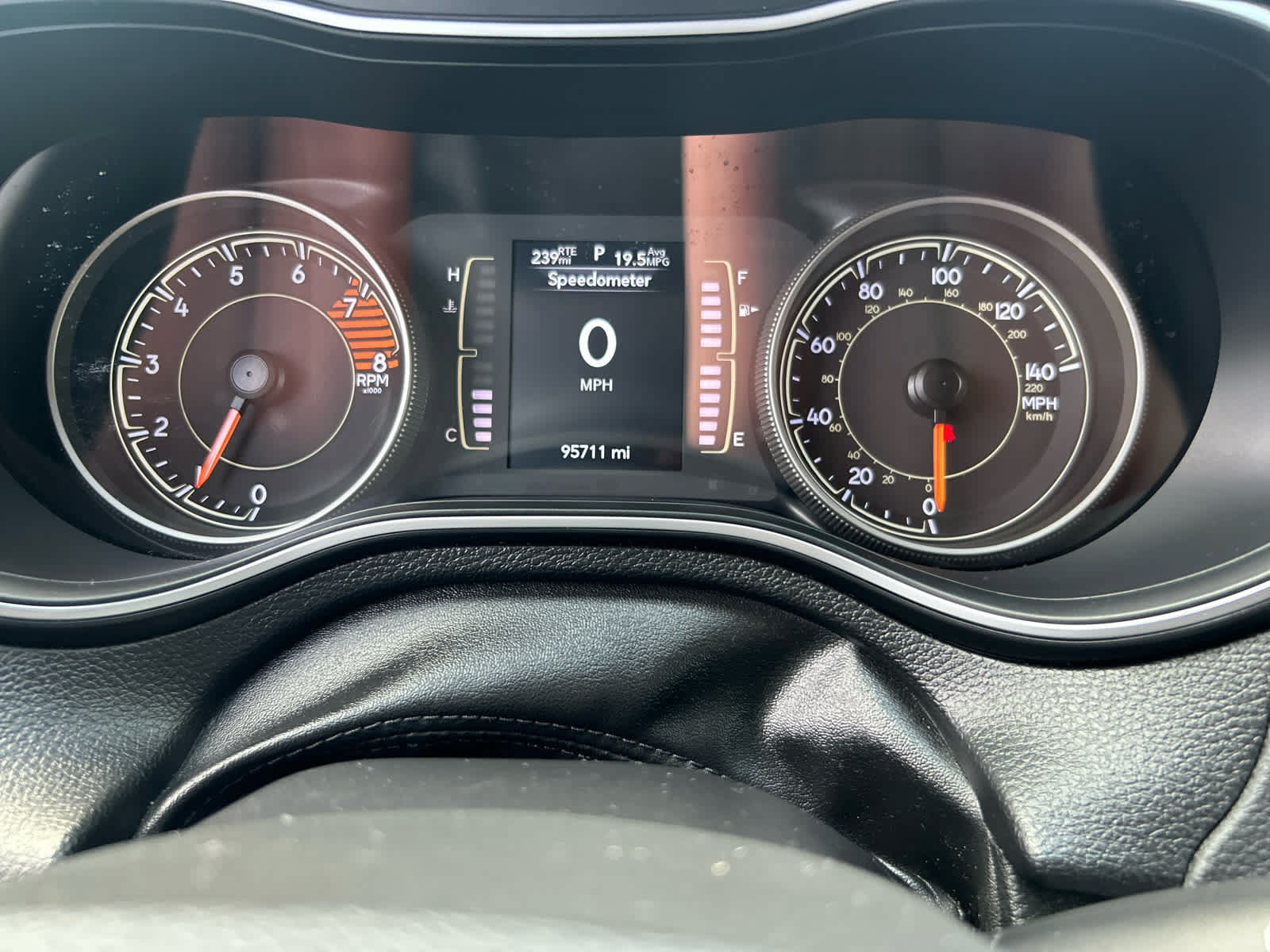 Used 2019 Jeep Cherokee Latitude Plus w/ Cold Weather Group AWD/4WD image 14