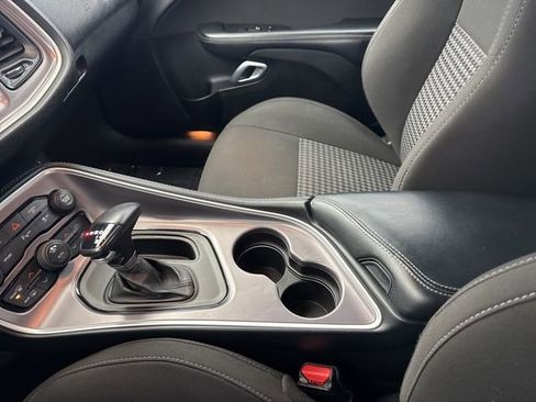 Used 2022 Dodge Challenger GT image 23