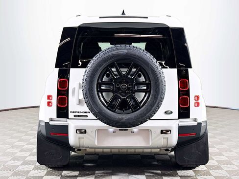 Used 2023 Land Rover Defender 110 S AWD/4WD image 6