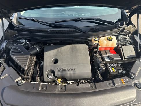 Used 2019 Buick Enclave Essence AWD/4WD image 19