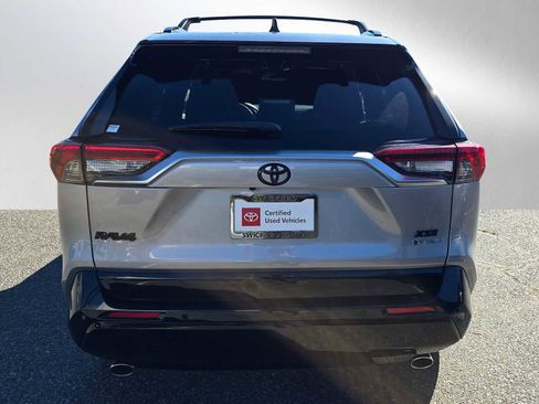 Used 2024 Toyota RAV4 XSE w/ Weather Package image 4