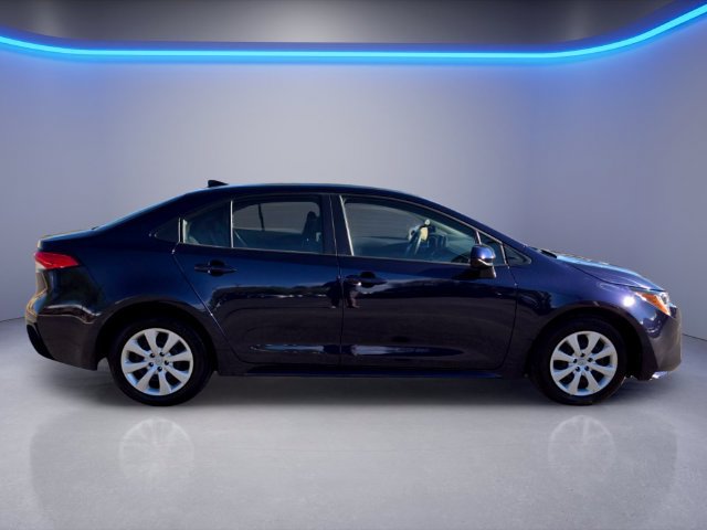 Used 2026 Toyota Corolla LE FWD image 3