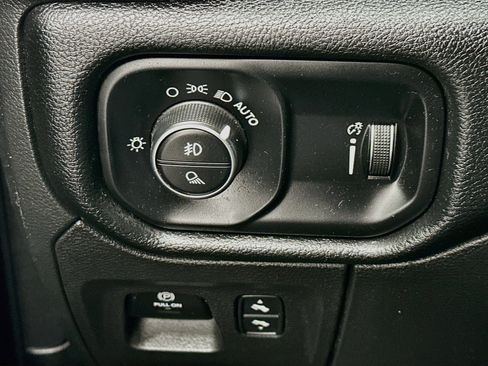Used 2022 RAM 1500 Big Horn AWD/4WD image 17