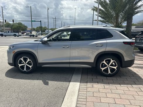 New 2026 Volkswagen Tiguan SE FWD image 10